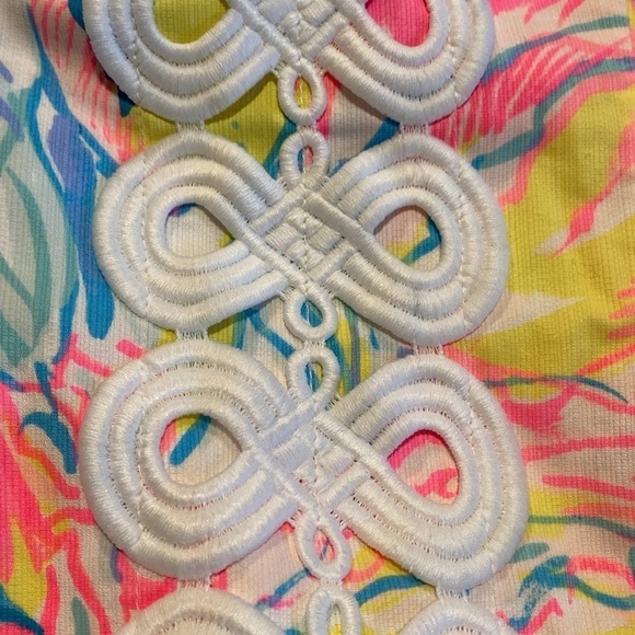 Lilly Pulitzer Sundress Size 00 in Like New Condition - Picture 10 of 10